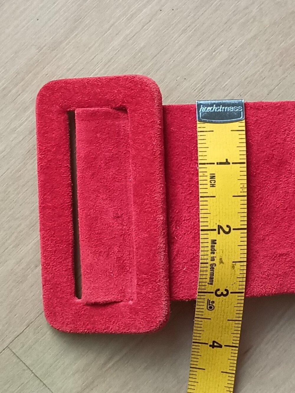 Red is IN - Extra Wide Belt - Picture 5 of 7